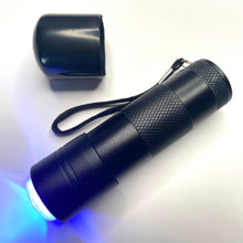 Load image into Gallery viewer, Silicone Portable LED Light
